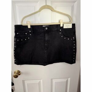Abercrombie & Fitch Black High Rise Denim Skirt